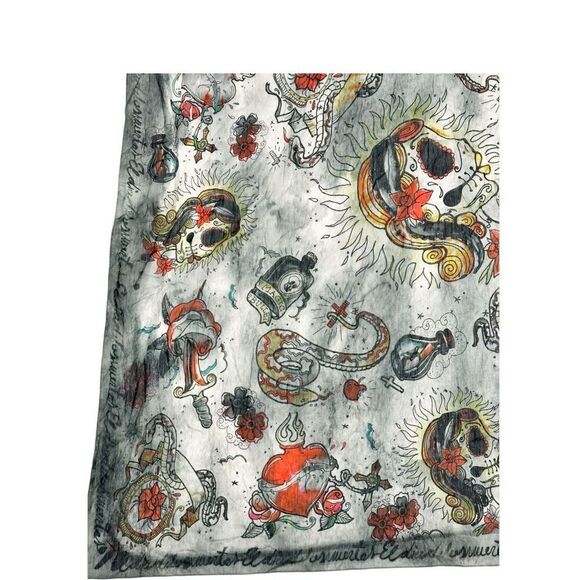 DMD Vintage Cotton Silk Blend Skull Roses Print Bandana Scarf Gray Size 46 x 52 - Picture 4 of 11